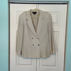 LIZ CLAIBORNE Collection Double-Breasted Tailored Pant Suit in Cream.
